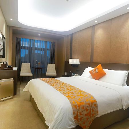 Jin Jiang Pine City Hotel Şanghay Dış mekan fotoğraf