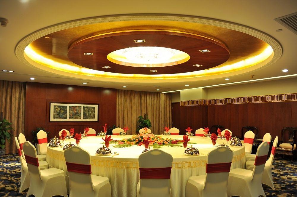 Jin Jiang Pine City Hotel Şanghay Dış mekan fotoğraf