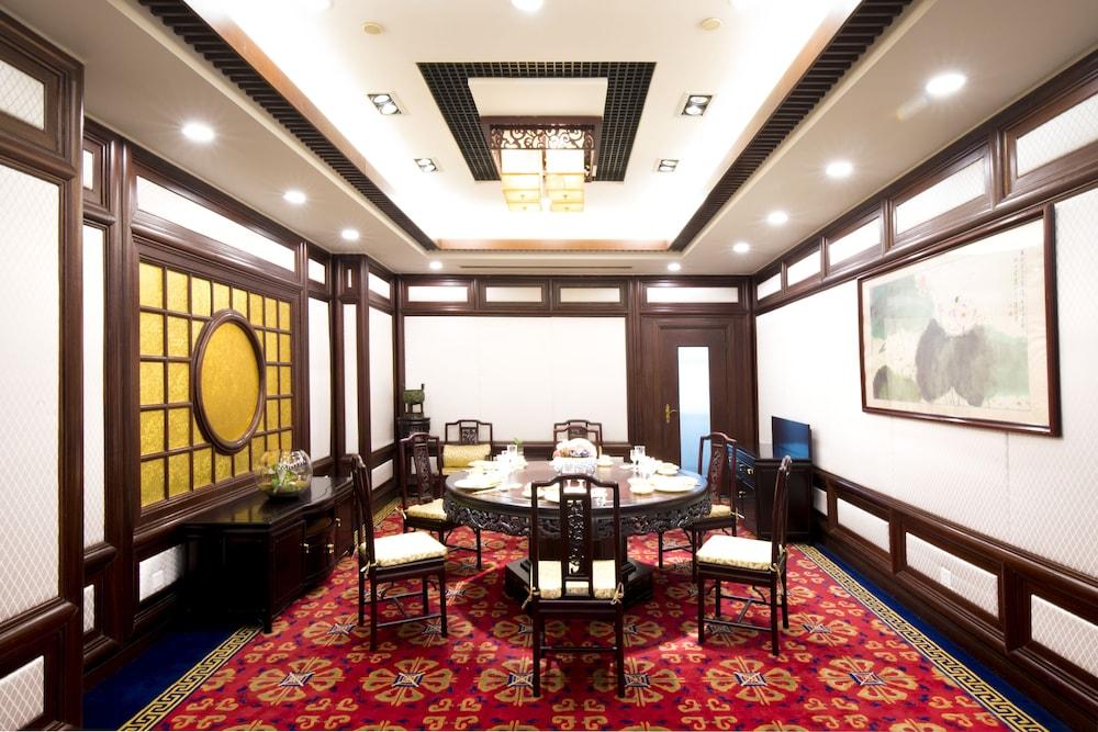 Jin Jiang Pine City Hotel Şanghay Dış mekan fotoğraf
