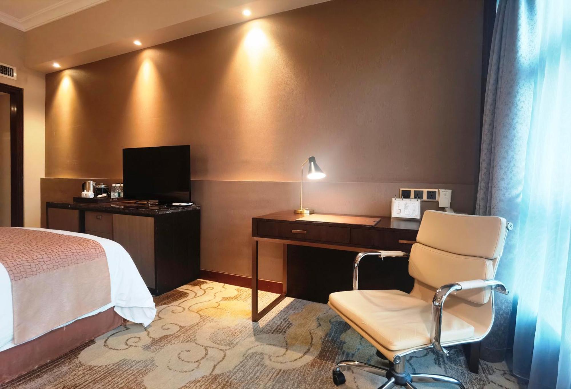 Jin Jiang Pine City Hotel Şanghay Dış mekan fotoğraf