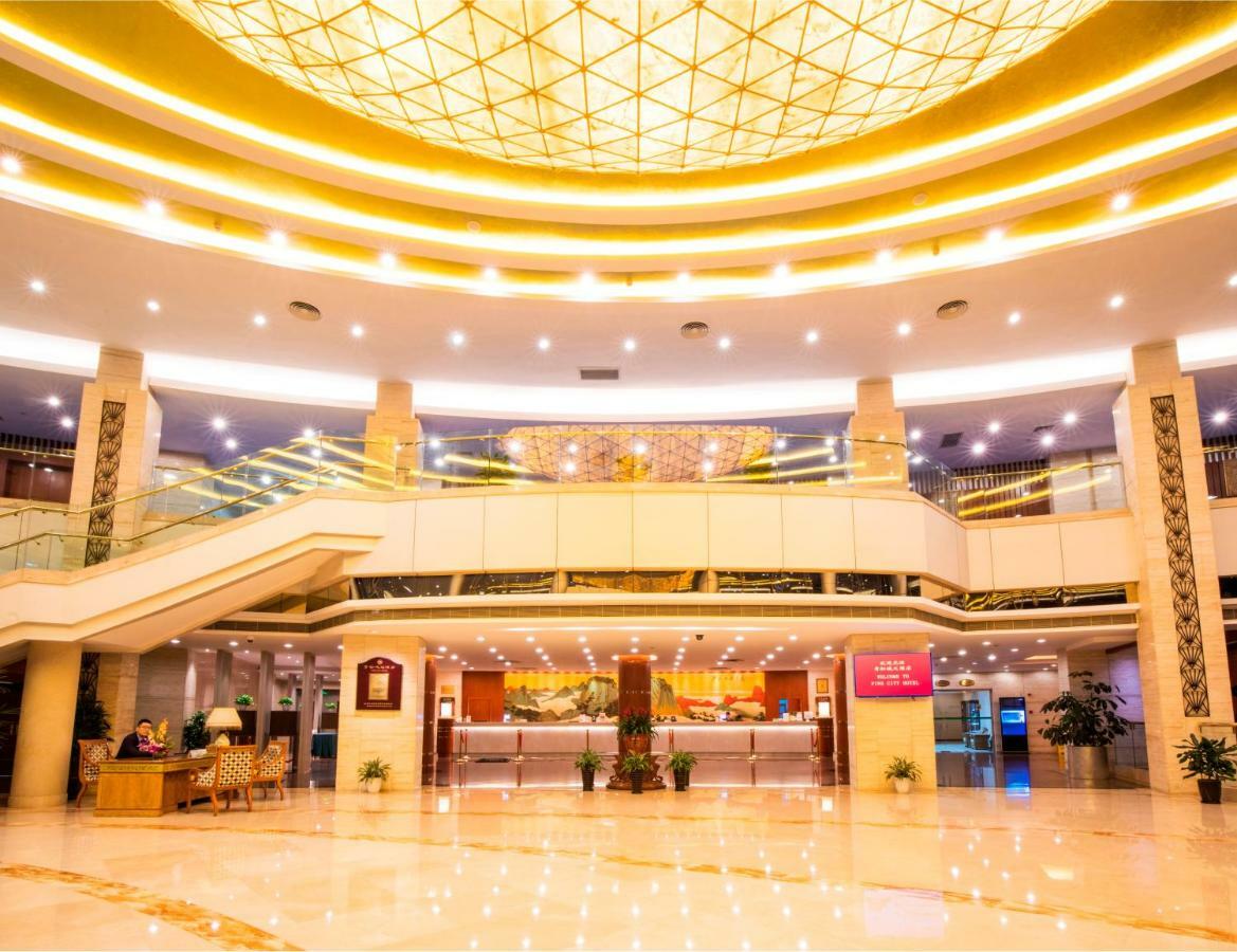 Jin Jiang Pine City Hotel Şanghay Dış mekan fotoğraf